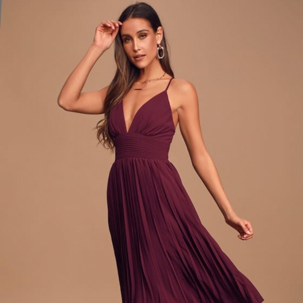 Lulus burgundy midi dress